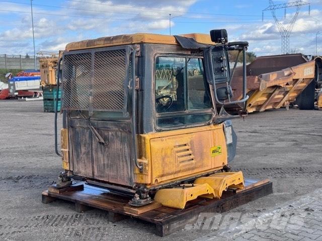 Bell B 50 D USED CAB Kabiner og interiør
