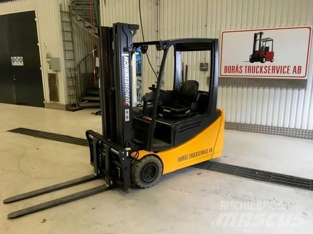 Jungheinrich EFG 220 El gaffeltrucks