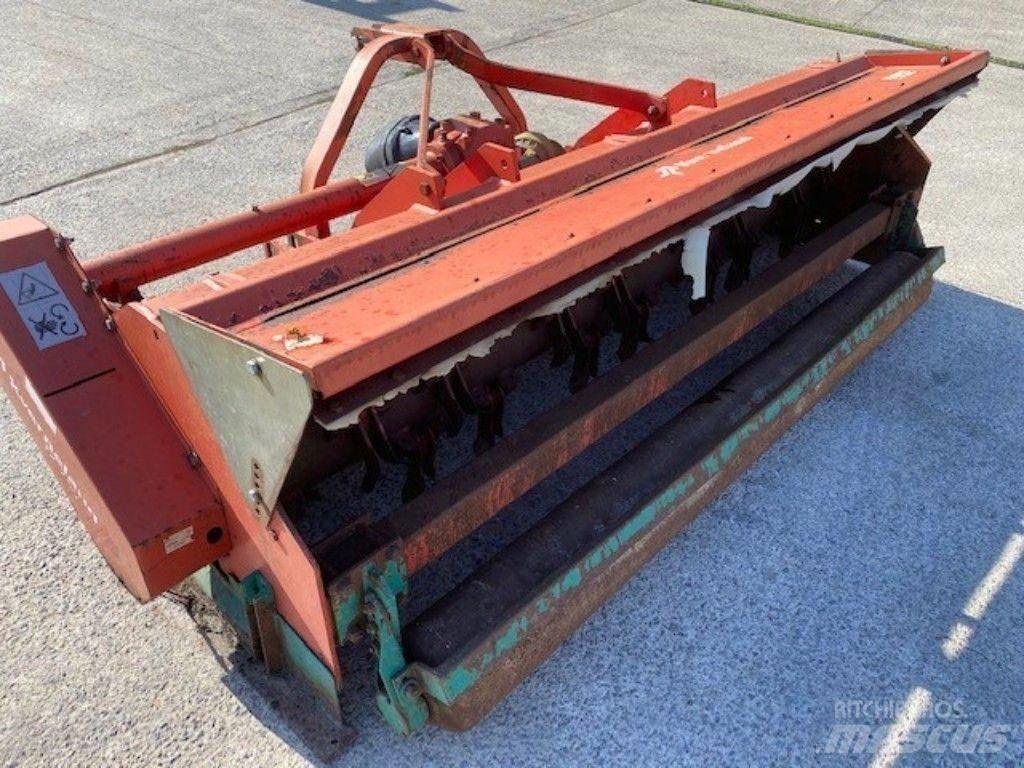 Kverneland FX 265 Monterede og efterspændte slåmaskiner