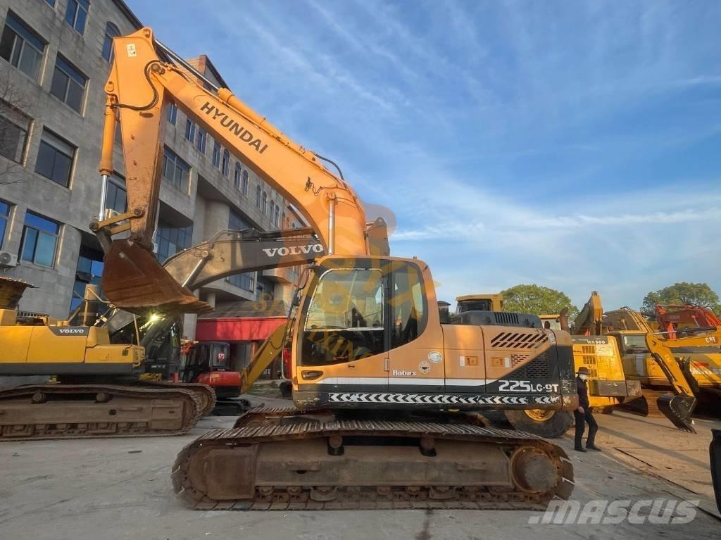 Hyundai Robex 225 Gravemaskiner på larvebånd