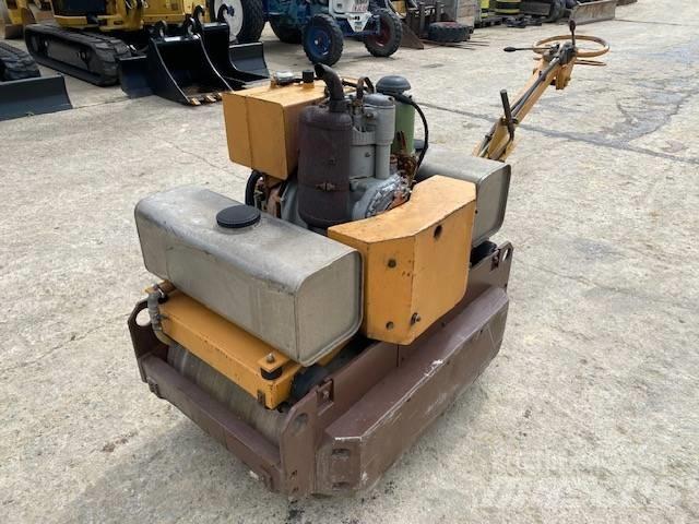 CASE Vibromax W 70 Tvilling tromle