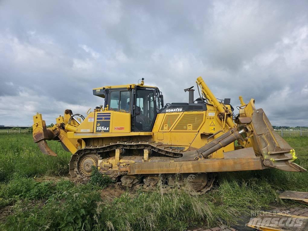 Komatsu D155AX-8 Bulldozer på larvebånd