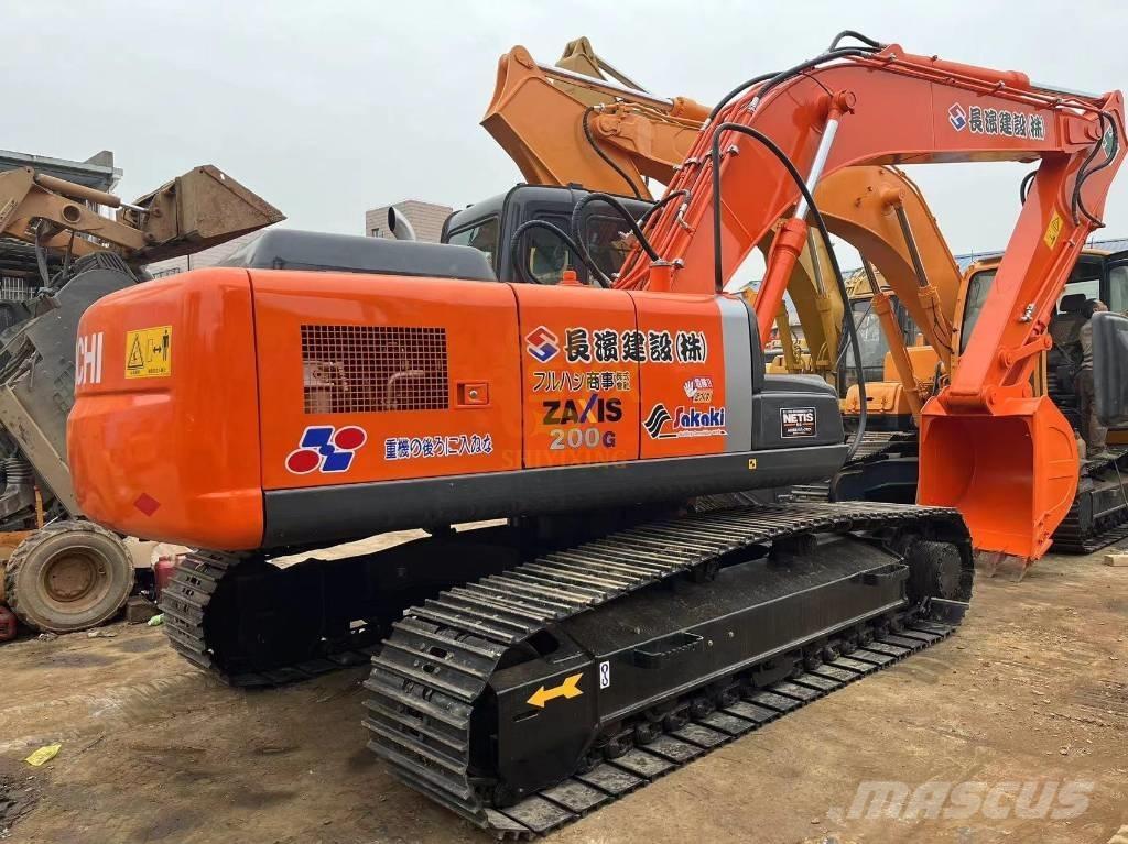 Hitachi ZX 200-3 Gravemaskiner på larvebånd
