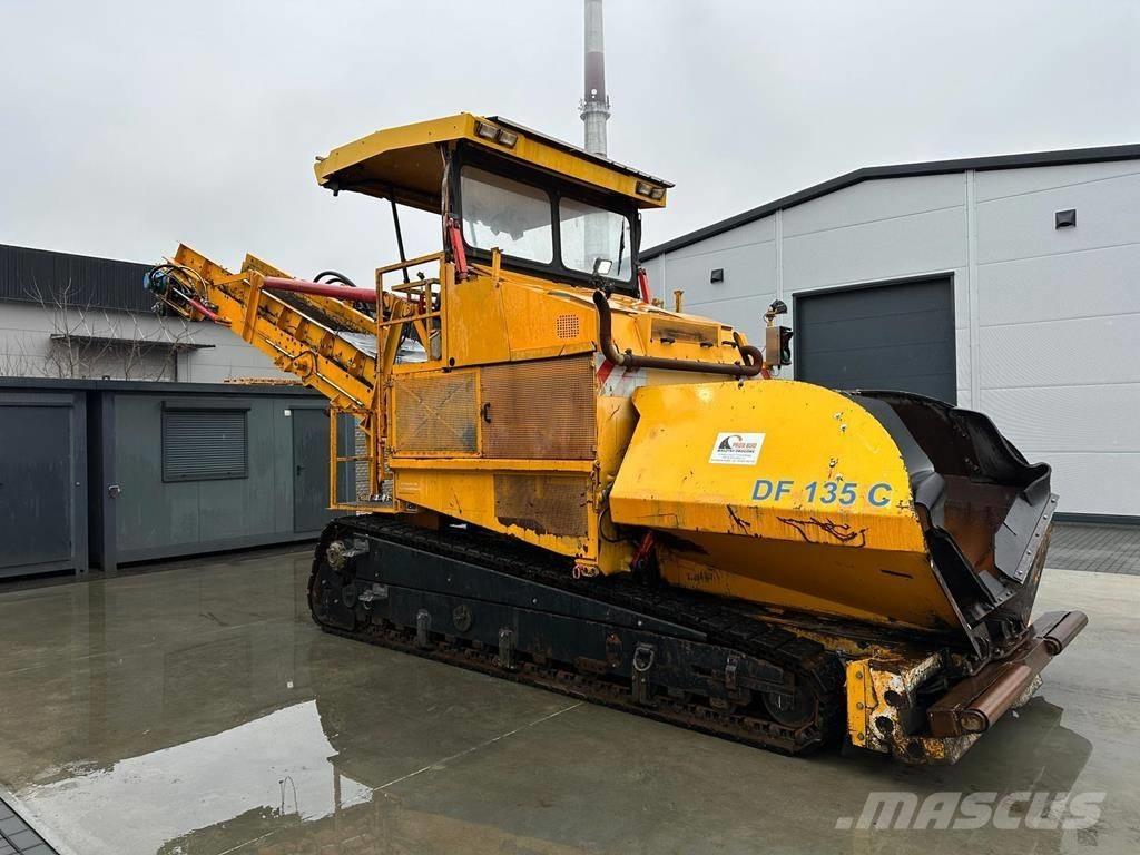 Demag DF 135 C Asfaltudlæggere