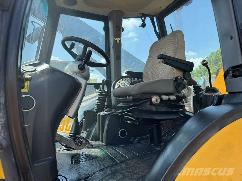 JCB 3 CX Rendegravere