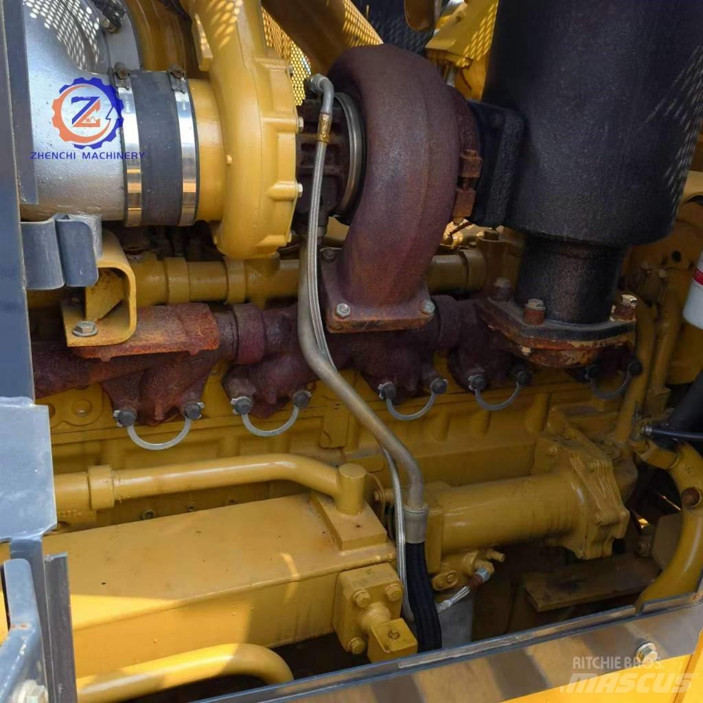 Shantui SD 22 Bulldozer på larvebånd