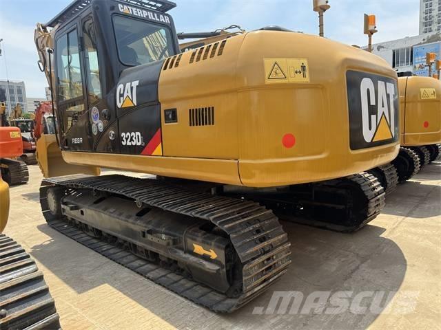 CAT 323 D L Gravemaskiner på larvebånd