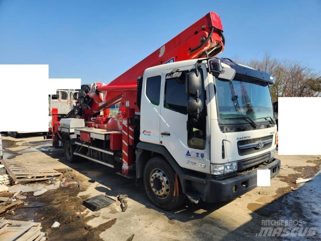 Horyong SKY450 Lastbilmonterede lifte
