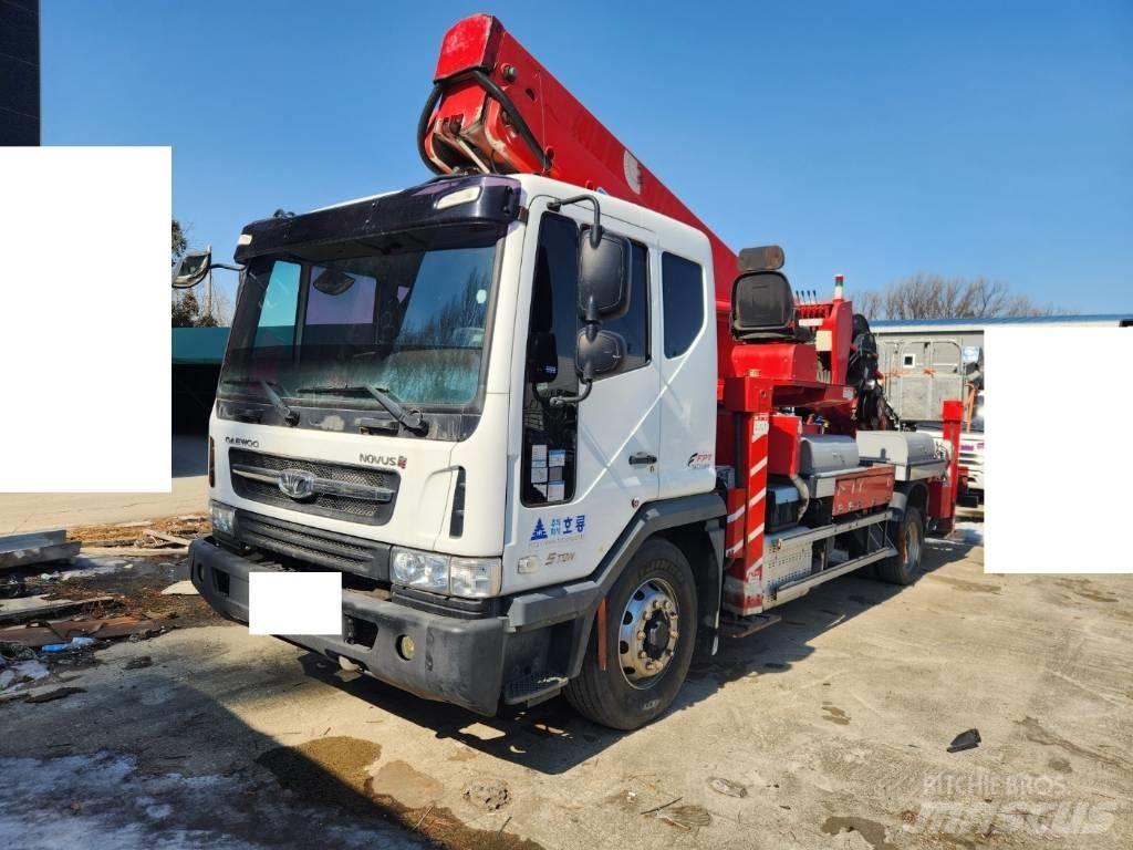 Horyong SKY450 Lastbilmonterede lifte
