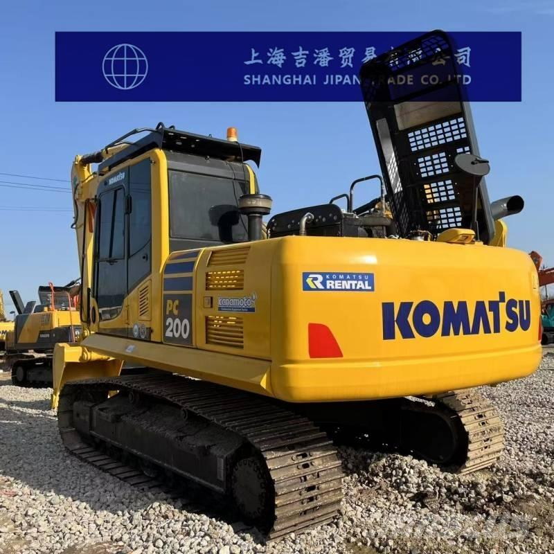 Komatsu PC 200 Gravemaskiner på larvebånd