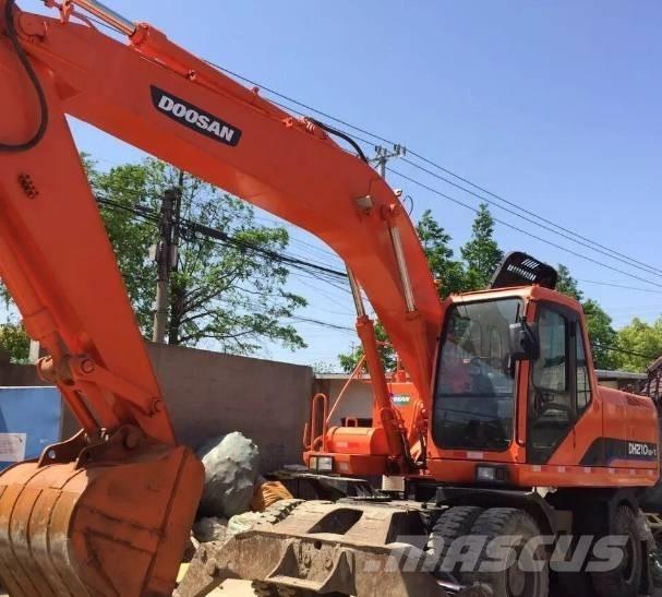 Doosan DH210W\ Gravemaskiner på hjul