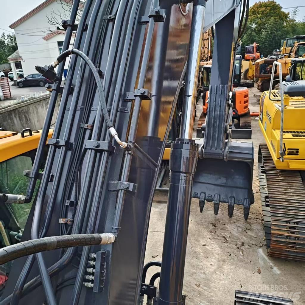 Volvo 250DL Gravemaskiner på larvebånd