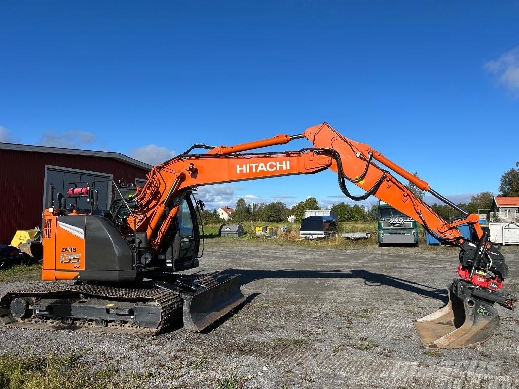 Hitachi ZX 135 US-7 Gravemaskiner på larvebånd