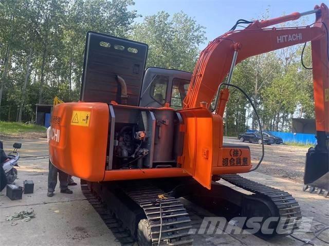 Hitachi EX120 Gravemaskiner på larvebånd