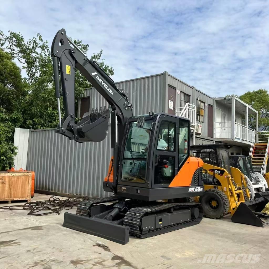 Develon DX 60 D Gravemaskiner på larvebånd