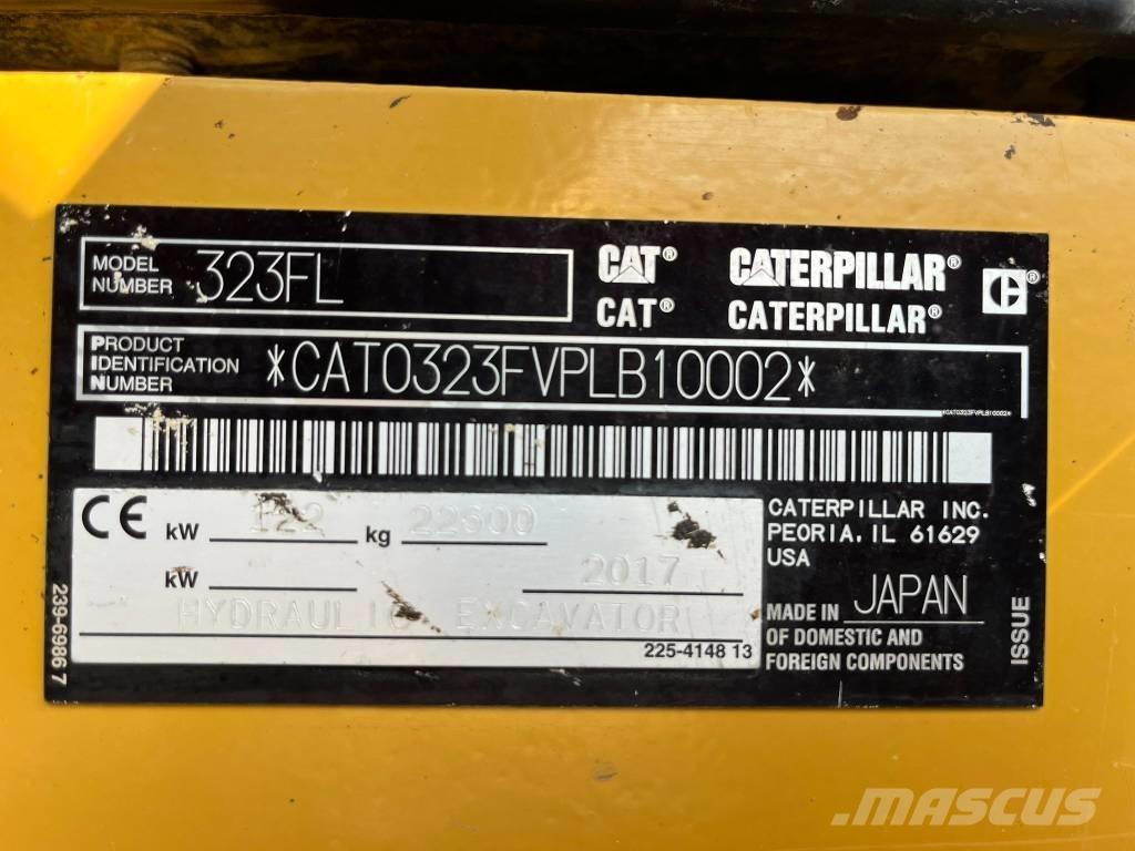 CAT 323 F L Gravemaskiner på larvebånd
