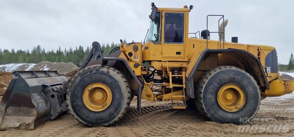 Volvo L220E Læssemaskiner på hjul