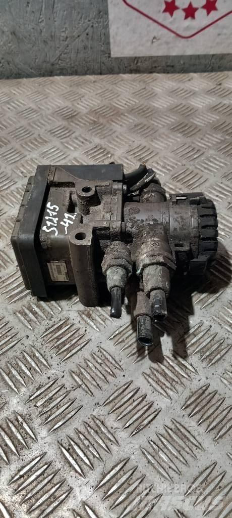 Scania R 440 1879275 Bremser