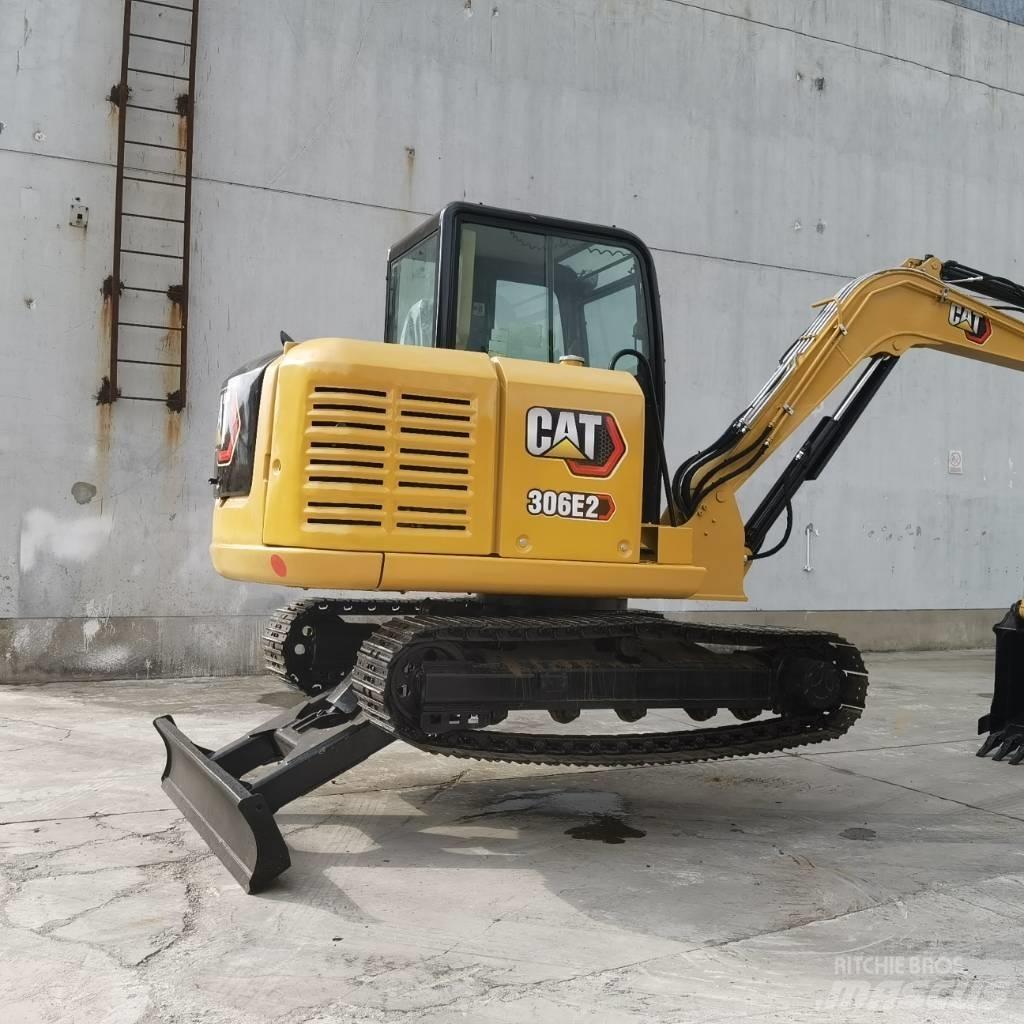 CAT 306E2 Gravemaskiner på larvebånd