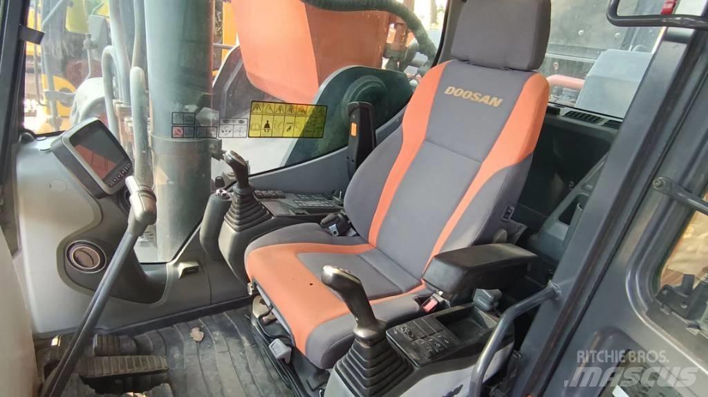 Doosan DX 530 LC-5 Gravemaskiner på larvebånd
