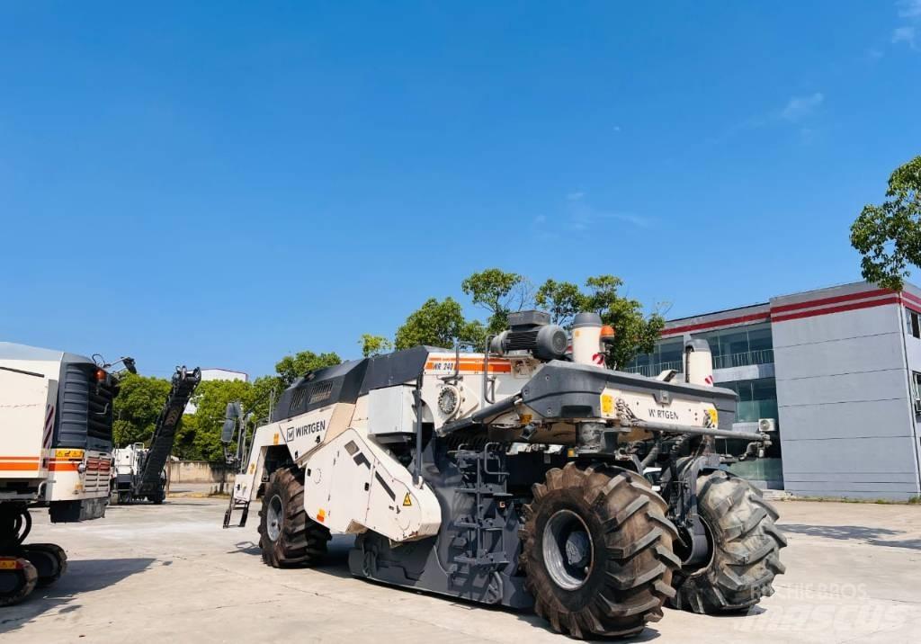 Wirtgen WR 240 Asfaltrecyclere
