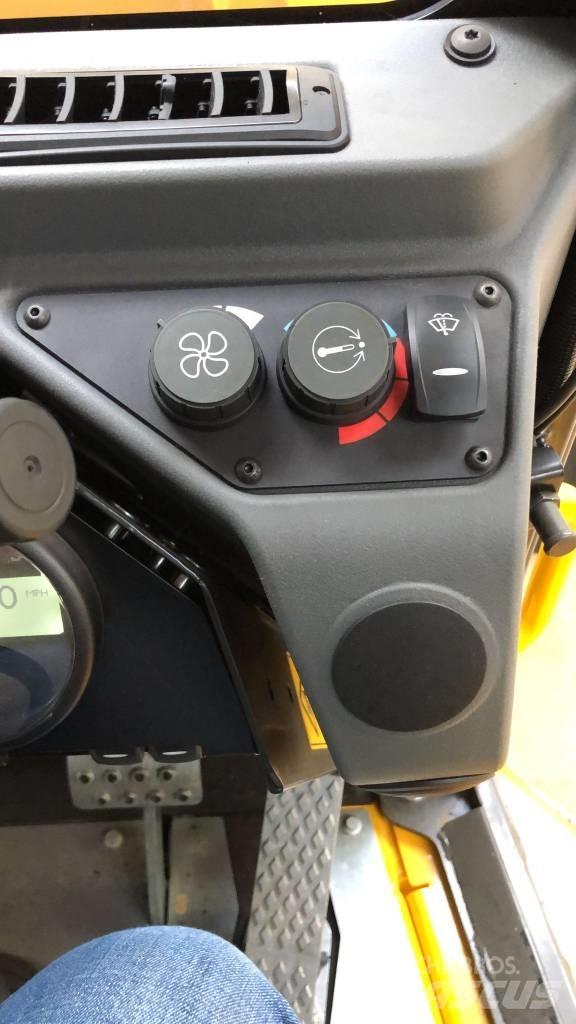 JCB 6 ST-2S5 Dumpere