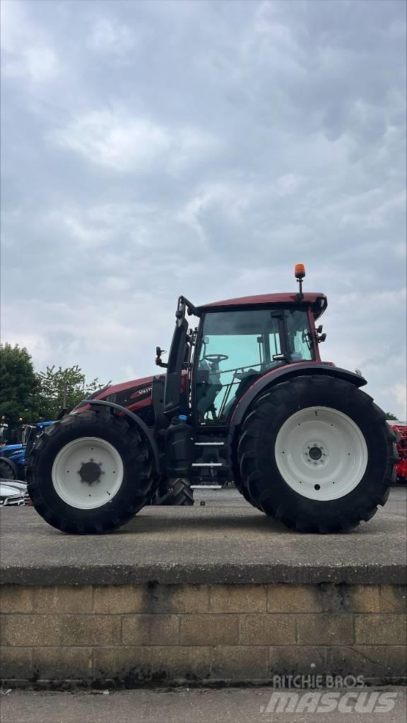 Valtra G 135 A Traktorer