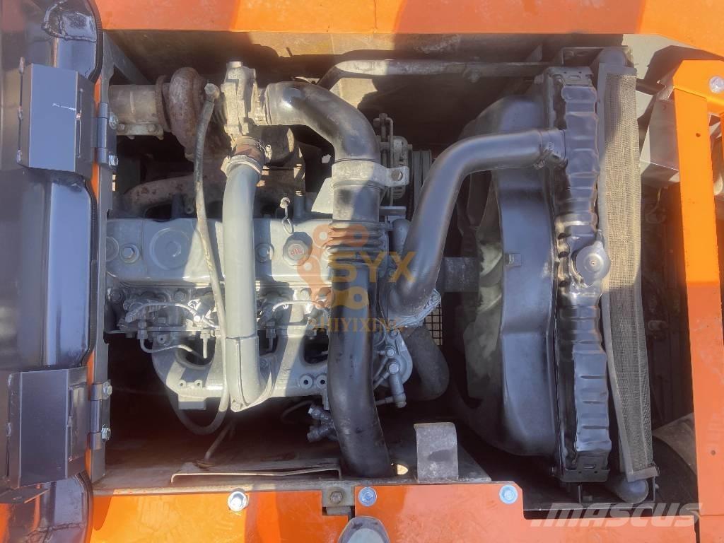 Hitachi EX 120-5 Gravemaskiner på larvebånd