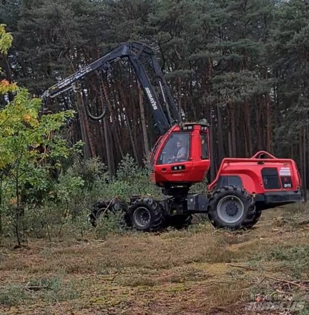 Komatsu 911.6 Skovningsmaskiner