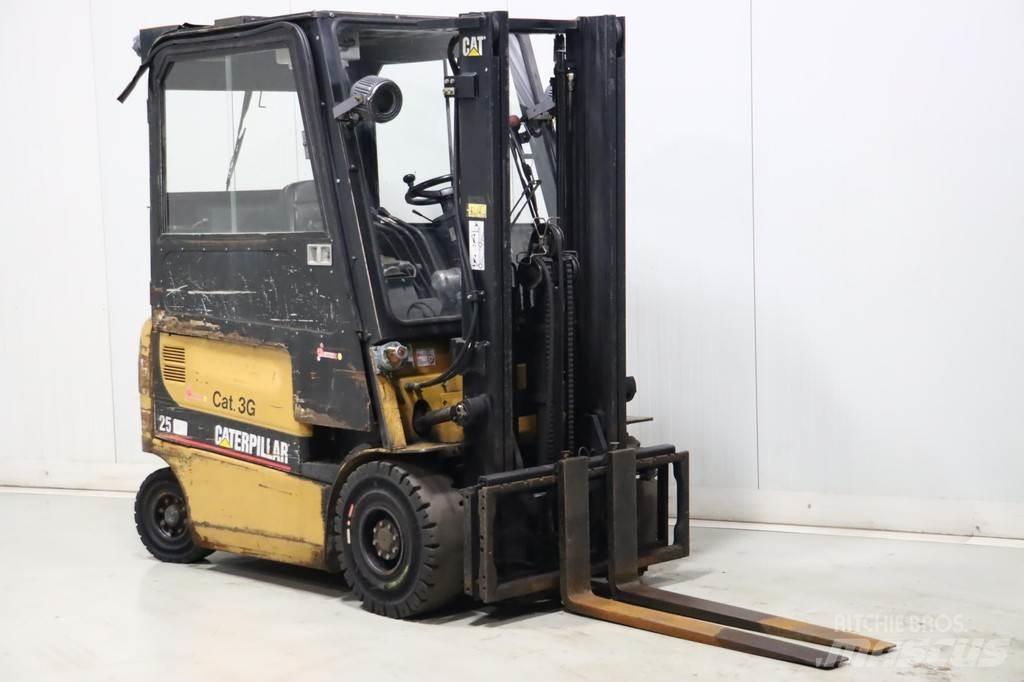 CAT EP25KPAC El gaffeltrucks