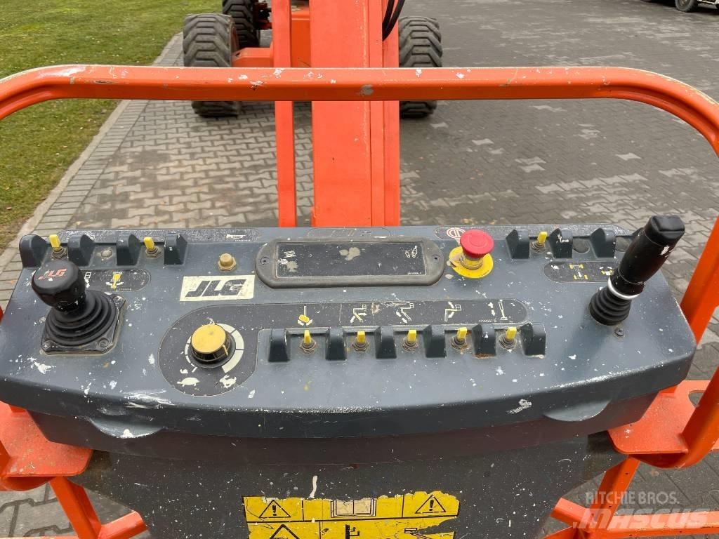 JLG 800 AJ Bomlifte med knækarm