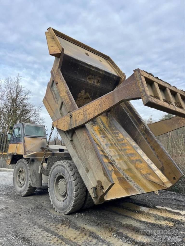 CAT 769 D Knækstyrede dumpere