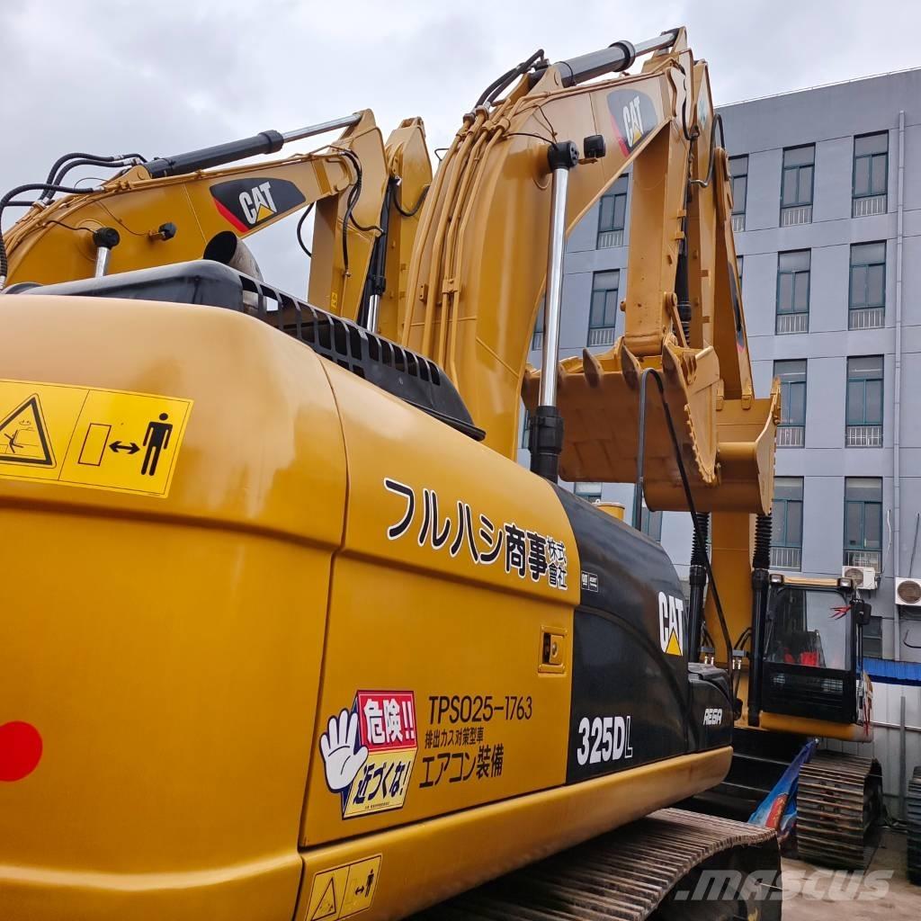 CAT 325 D Gravemaskiner på larvebånd