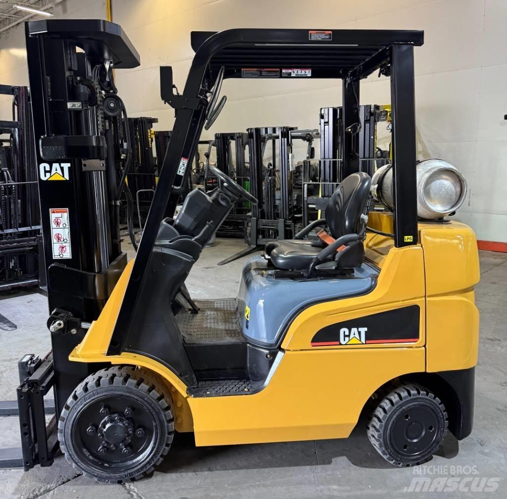 CAT FGC25N Gaffeltrucks - andre