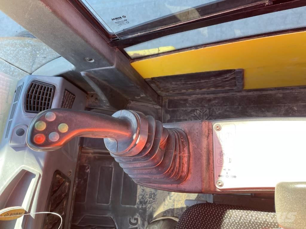 Bomag BW 213 D-5 Enkelt tromle