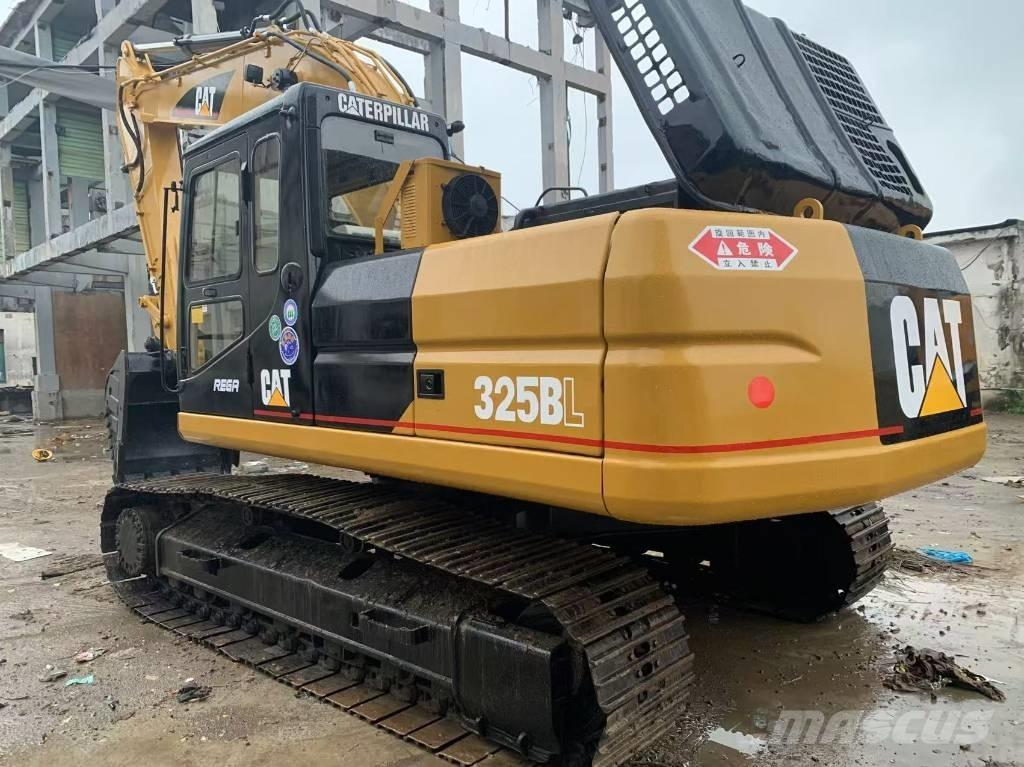 CAT 325 B Gravemaskiner på larvebånd