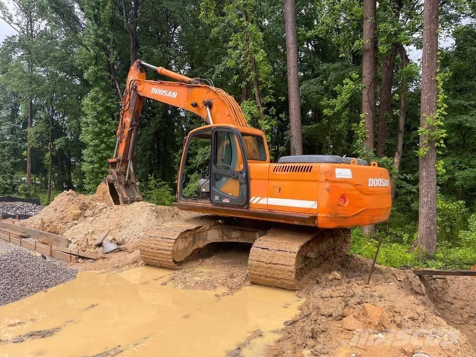 Doosan DX 255 LC Gravemaskiner på larvebånd
