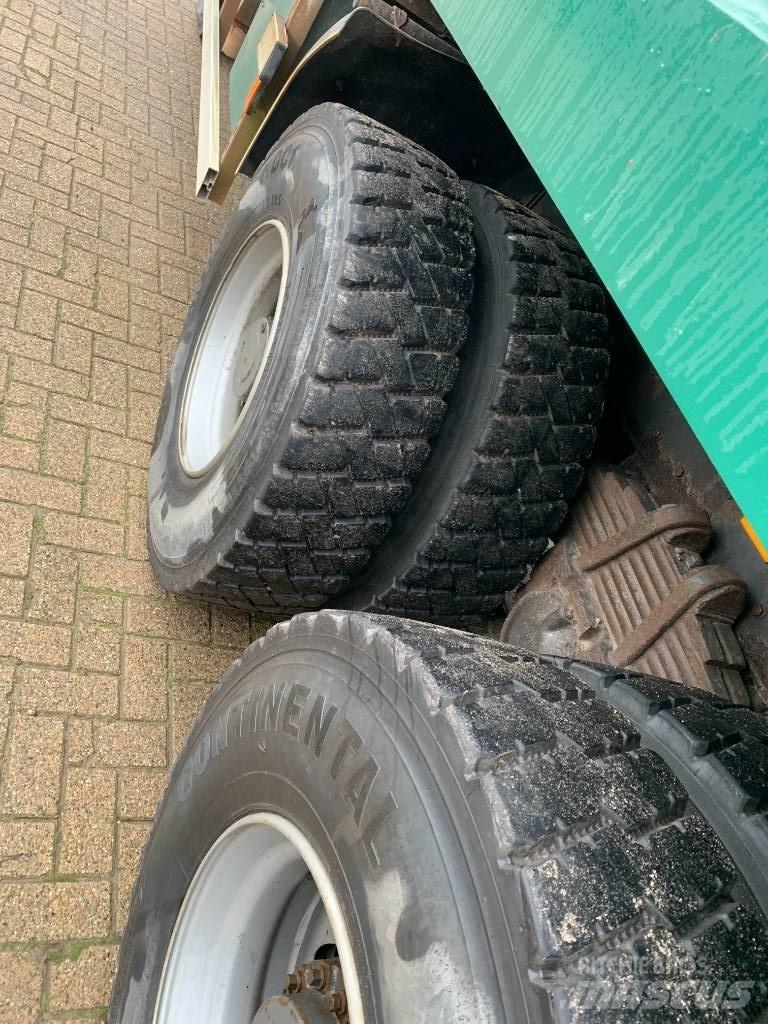 Renault Kerax 400 Lastbiler med tip