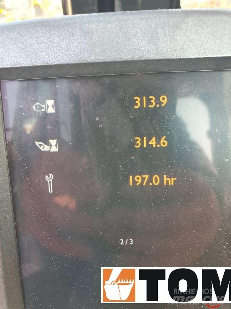 JCB JS 175 W Gravemaskiner på hjul