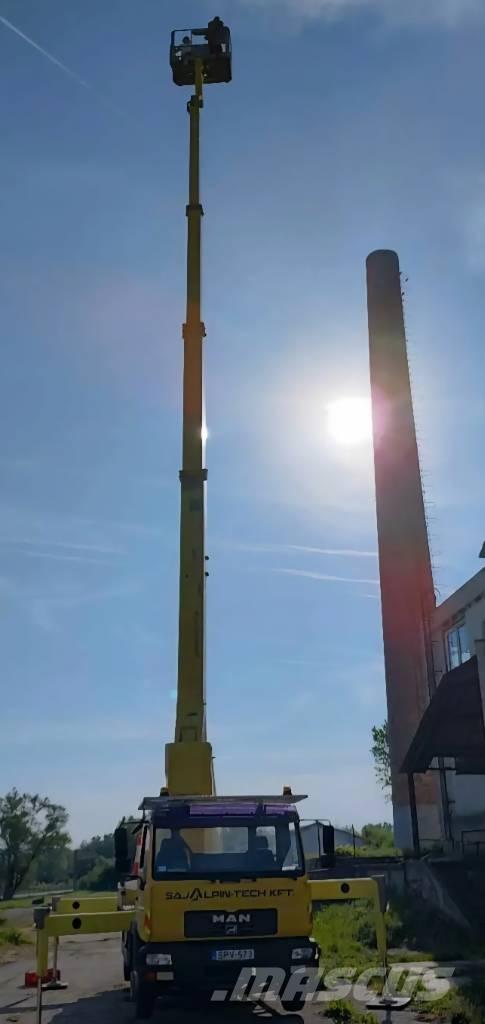 Wumag WT 270 Lastbilmonterede lifte