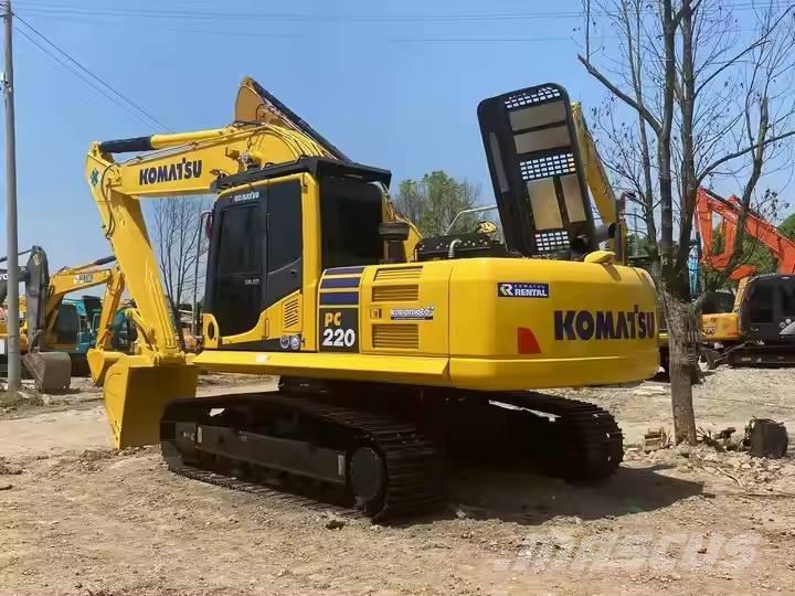 Komatsu PC220-8 Gravemaskiner på larvebånd