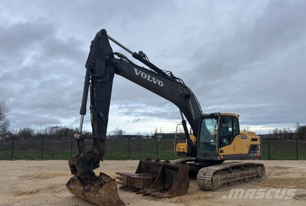Volvo EC 220 DL Gravemaskiner på larvebånd
