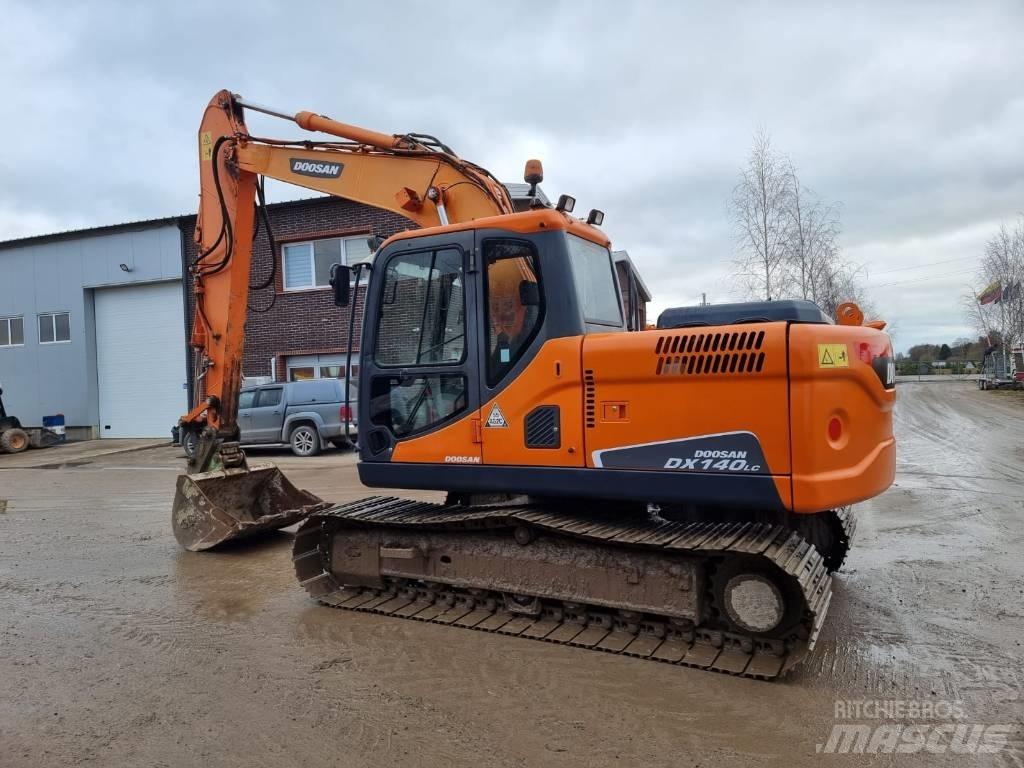 Doosan DX 140 LC Gravemaskiner på larvebånd