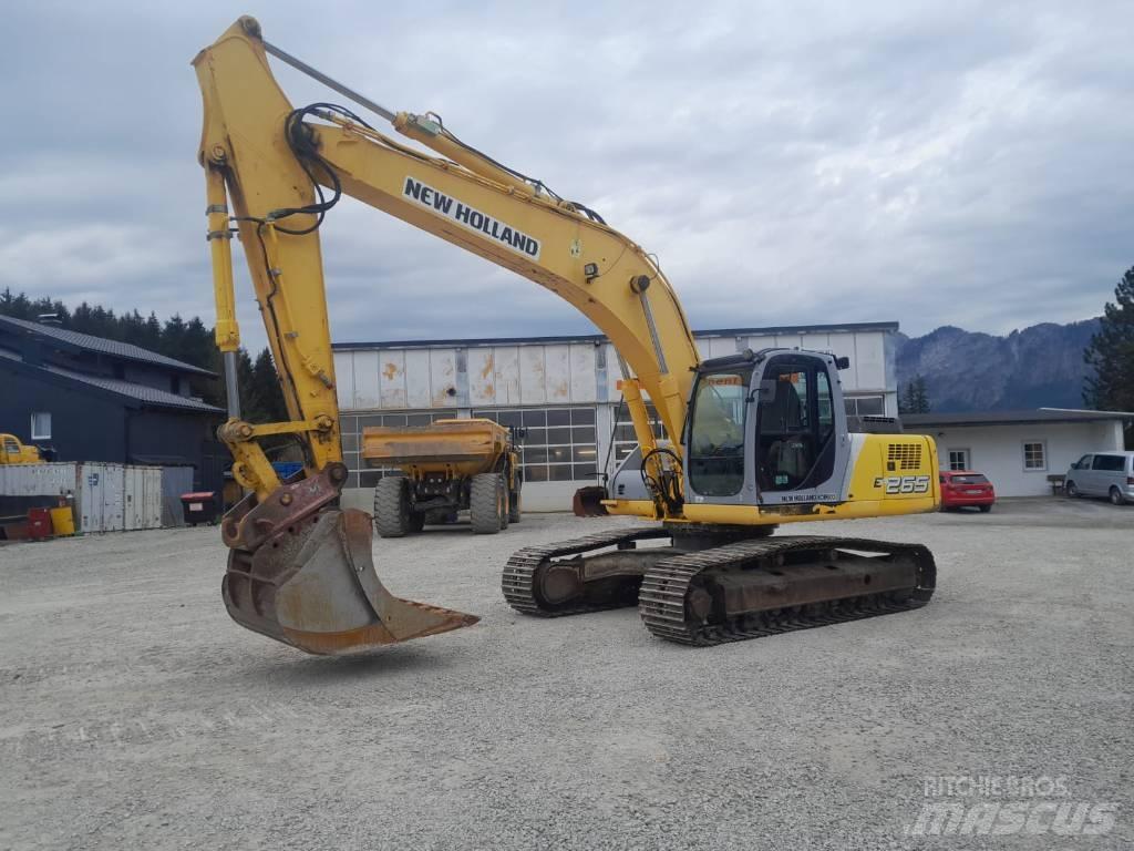 New Holland E 265 Gravemaskiner på larvebånd