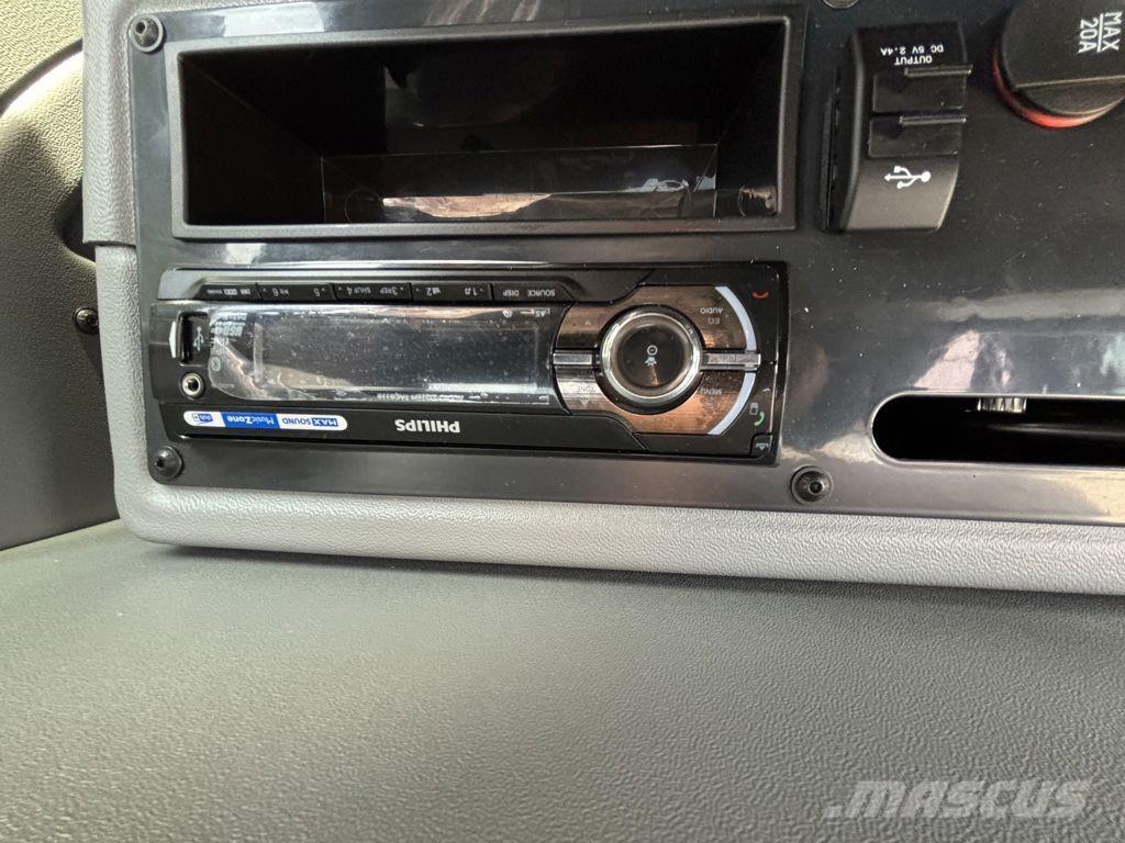 Yanmar B95W Gravemaskiner på hjul