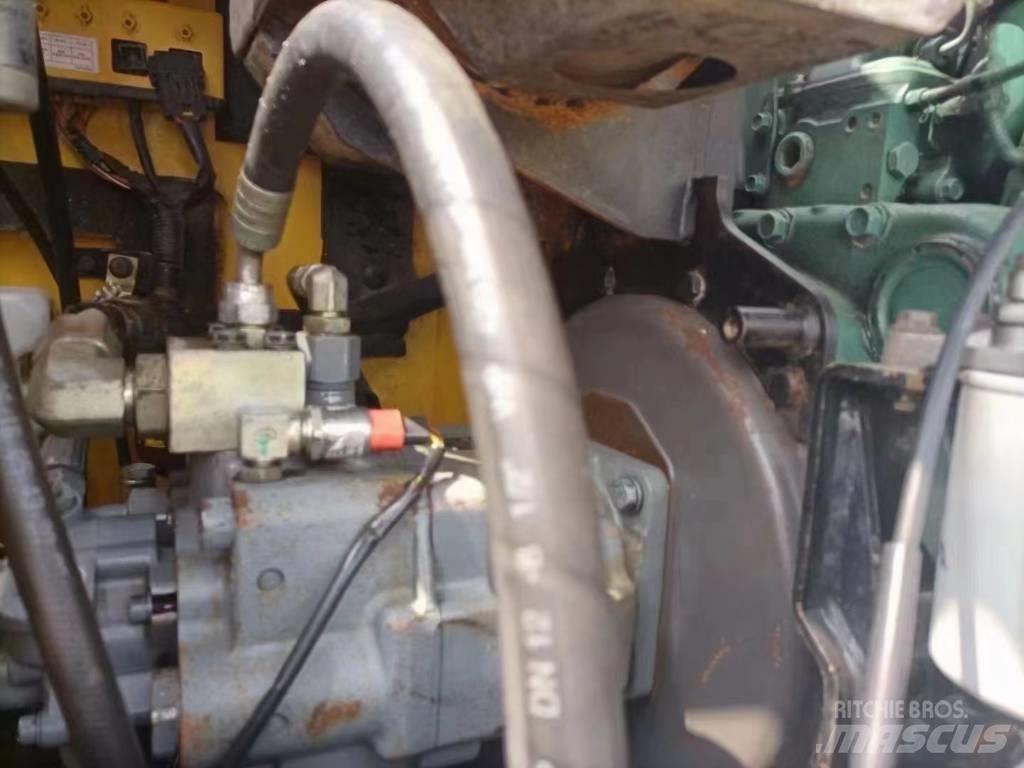 Volvo EC 80D PRO Gravemaskiner på larvebånd