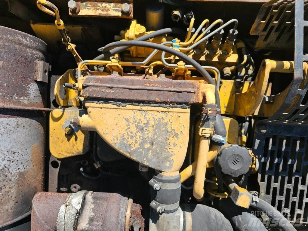 Komatsu PW 170-6 Gravemaskiner på hjul