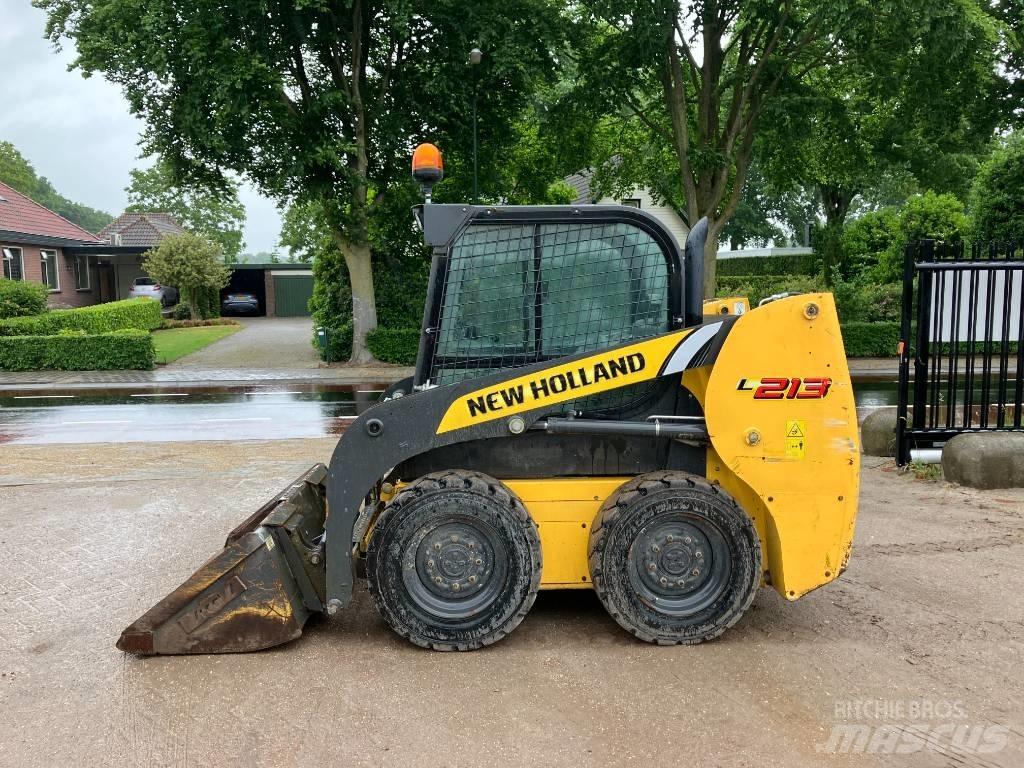 New Holland L 213 Minilæsser - skridstyret