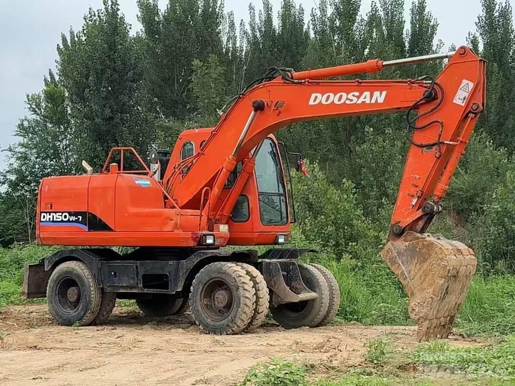 Doosan DH 150 W-7 Gravemaskiner på hjul