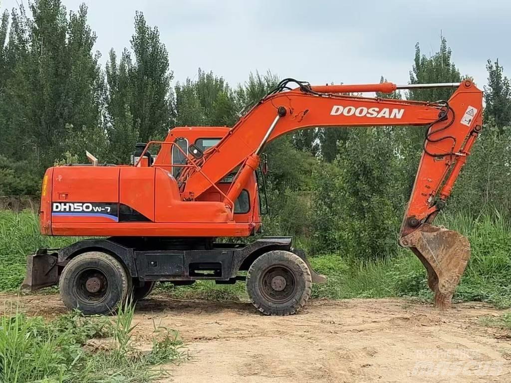 Doosan DH 150 W-7 Gravemaskiner på hjul